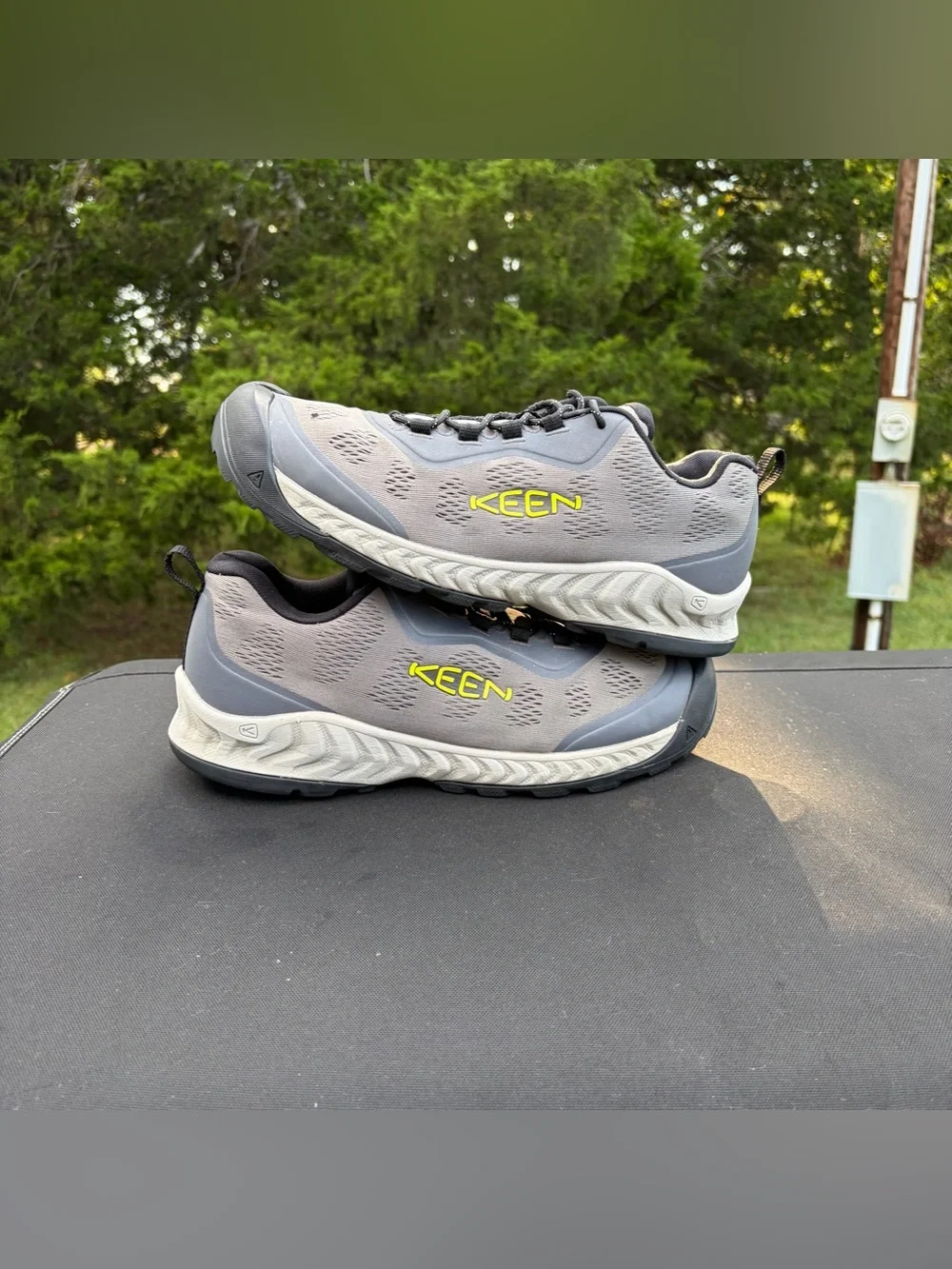 KEEN Men's NXIS Speed Low Vented Hiking Shoes Steel Grey Primrose - Size 12
